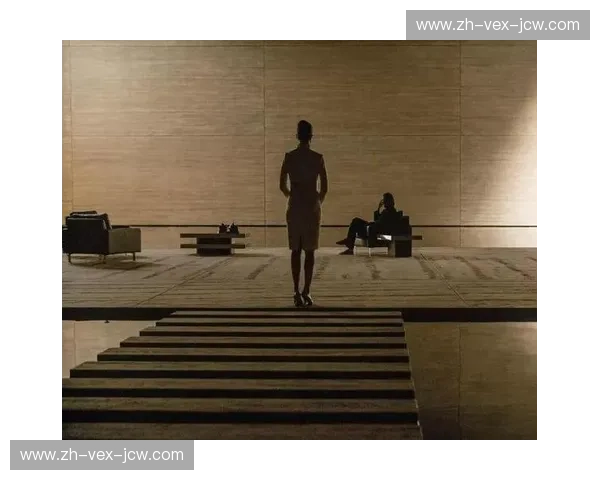 银翼杀手：比斯平的终极谜团与康李的哲学追问